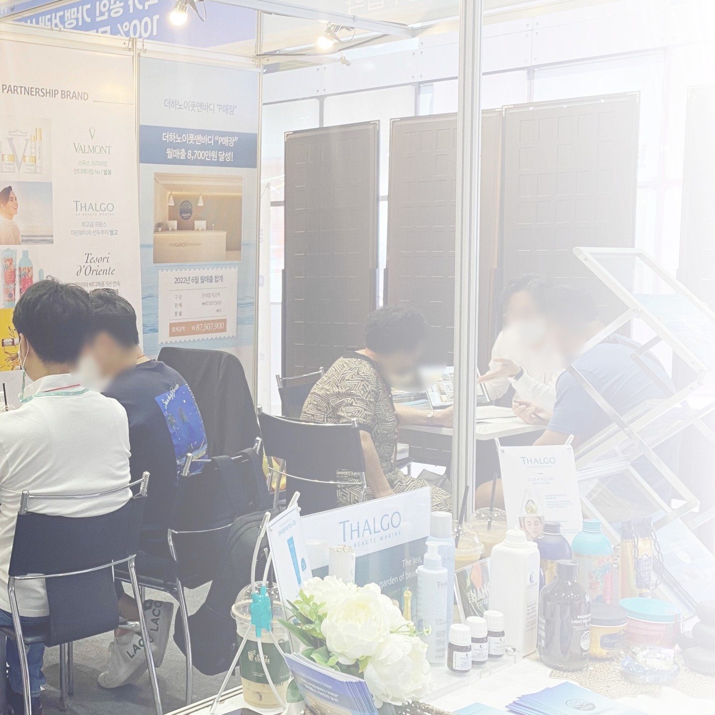 ⠀⠀⠀
#더하노이풋앤바디 (제66회) 코엑스
프랜차이즈 창업 박람회 참가 🌠
⠀⠀⠀
많은 분들의 관심으로 최다 상담수를 달성하며
박람회를 성황리에 마무리 할 수 있었습니다.
⠀
관심 가져주신 모든 분들, 정말 감사합니다! 🙃
⠀
⠀
박람회에 참석하지 못해 아쉬운 예비 점주님들은
공식 홈페이지 상담 신청 , 혹은 대표번호로 연락 시
사업설명회 일정 예약 및 상담 안내를 받으실 수 있습니다!
⠀
⠀
⠀
🌱 가맹 문의 및 사업설명회 신청 [ 02.6739.5500 ]