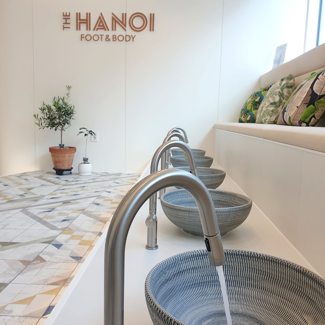 ⠀
#더하노이풋앤바디 #38번째가맹점
💛안성점 GRAND OPEN💛
⠀
베이직 코스(60분) 3종 프로그램을
오픈기념 50% 할인가에 만나보세요!
⠀
부담 없이 쉽고 간단한 방식으로
국내 No.1 테라피샵 프랜차이즈
매장을 운영해 보고 싶으시다면
언제든 #가맹문의 주세요 🙃
⠀
⠀
💎 가맹문의 : 02_6739_5500